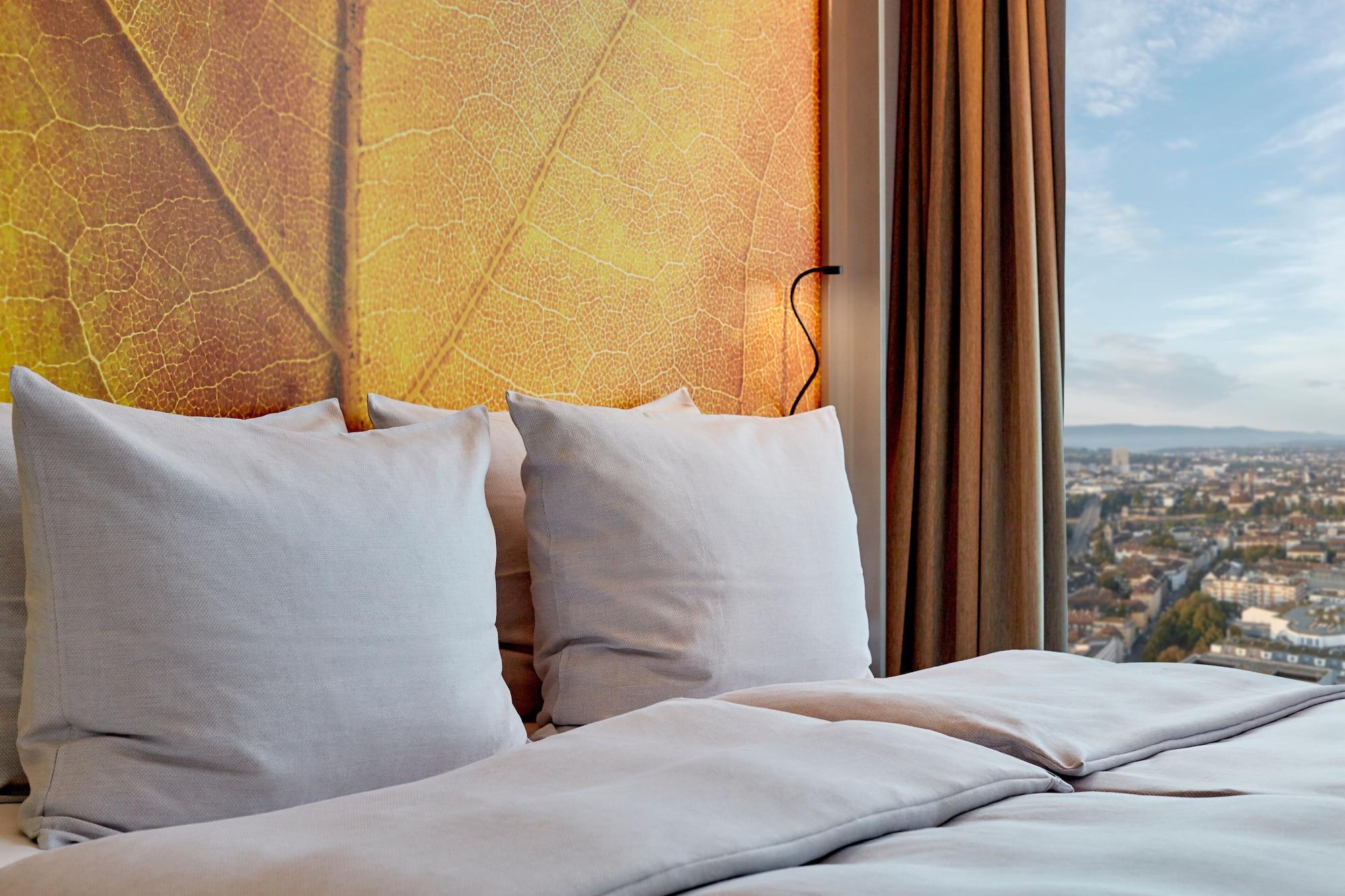 Hyperion Hotel 4*