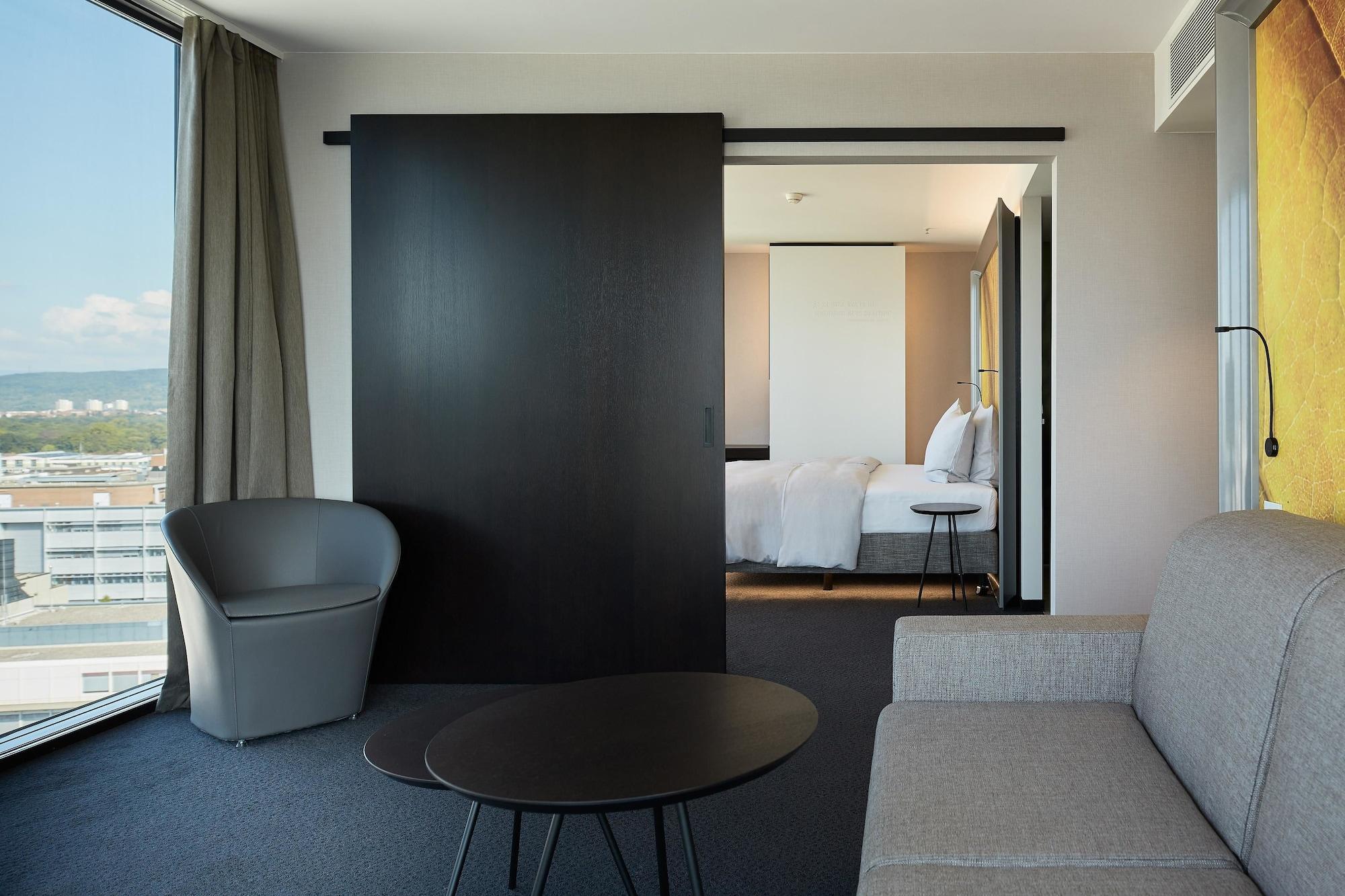 Hotel Hyperion