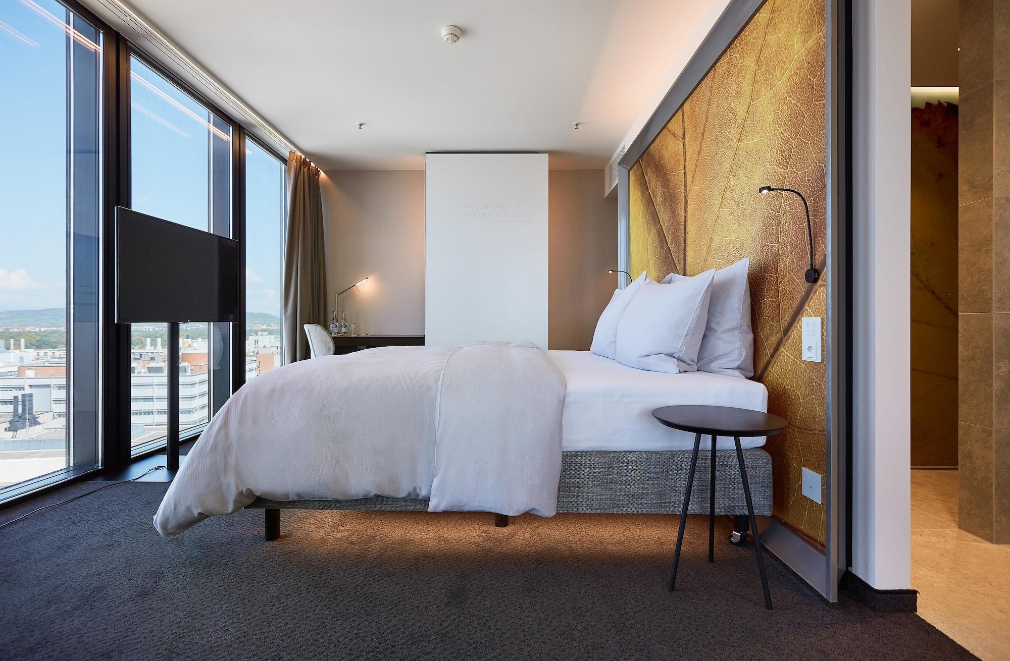 Hyperion Hotel