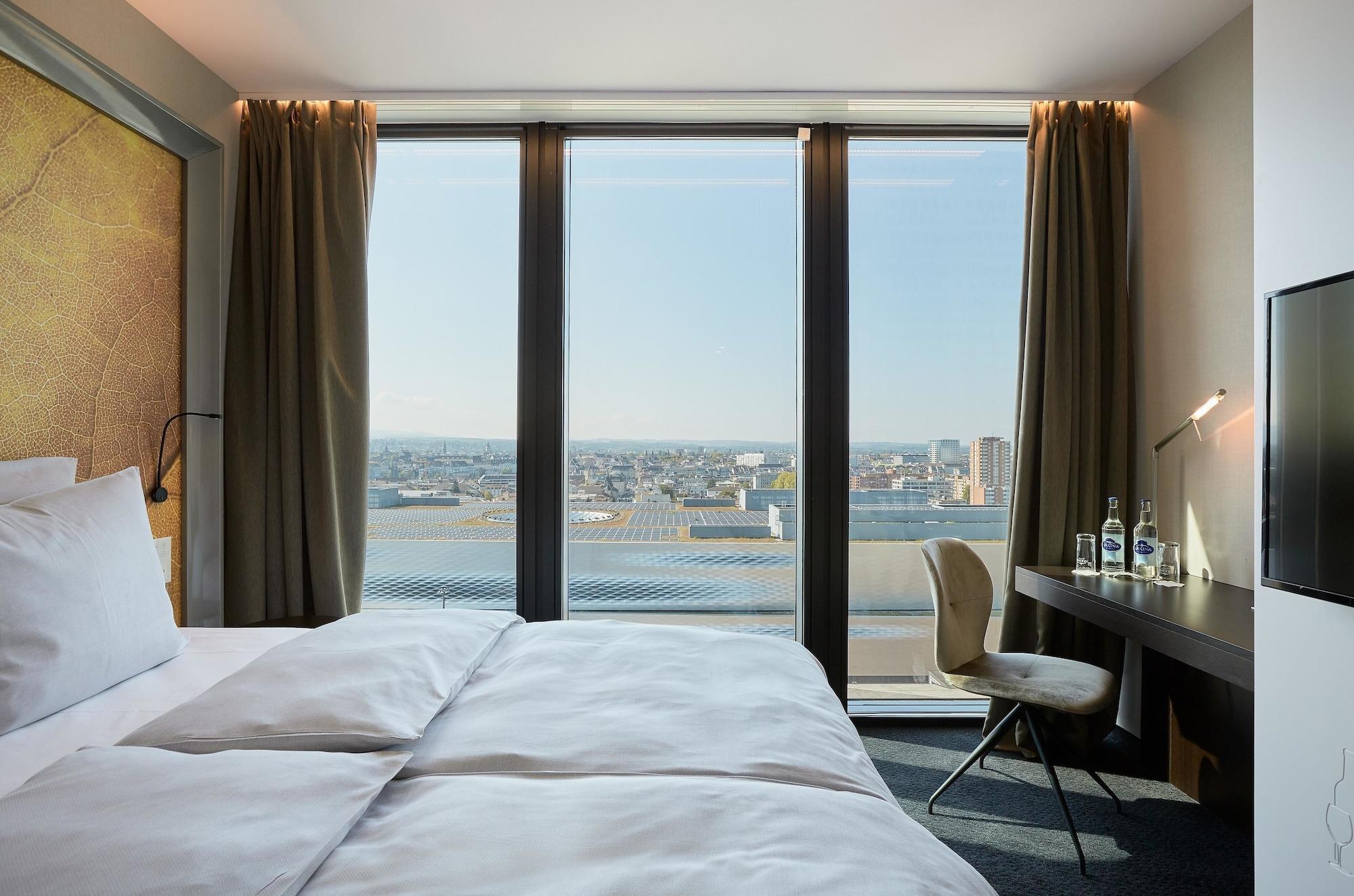 Hyperion Hotel