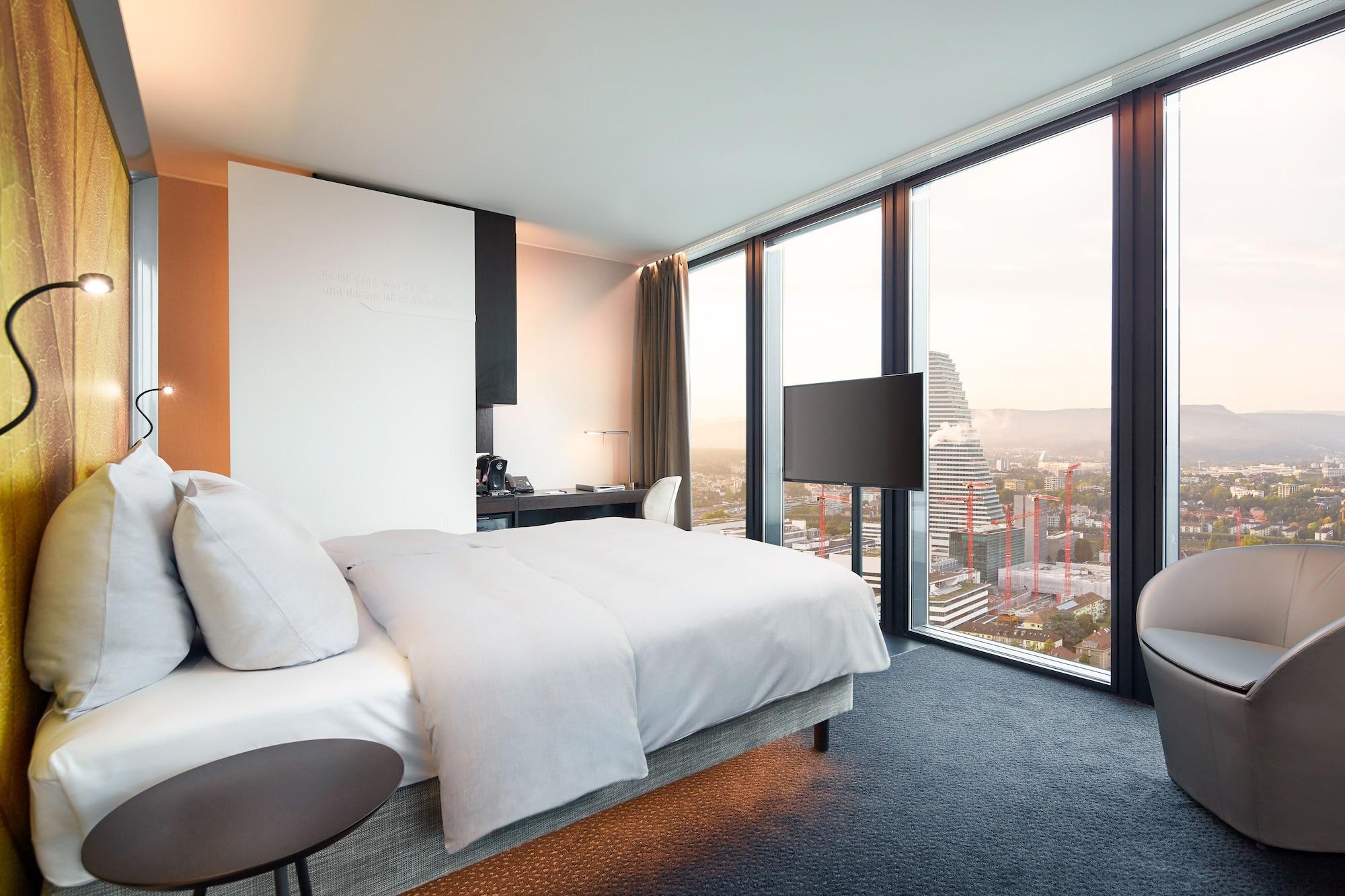 Hyperion Hotel