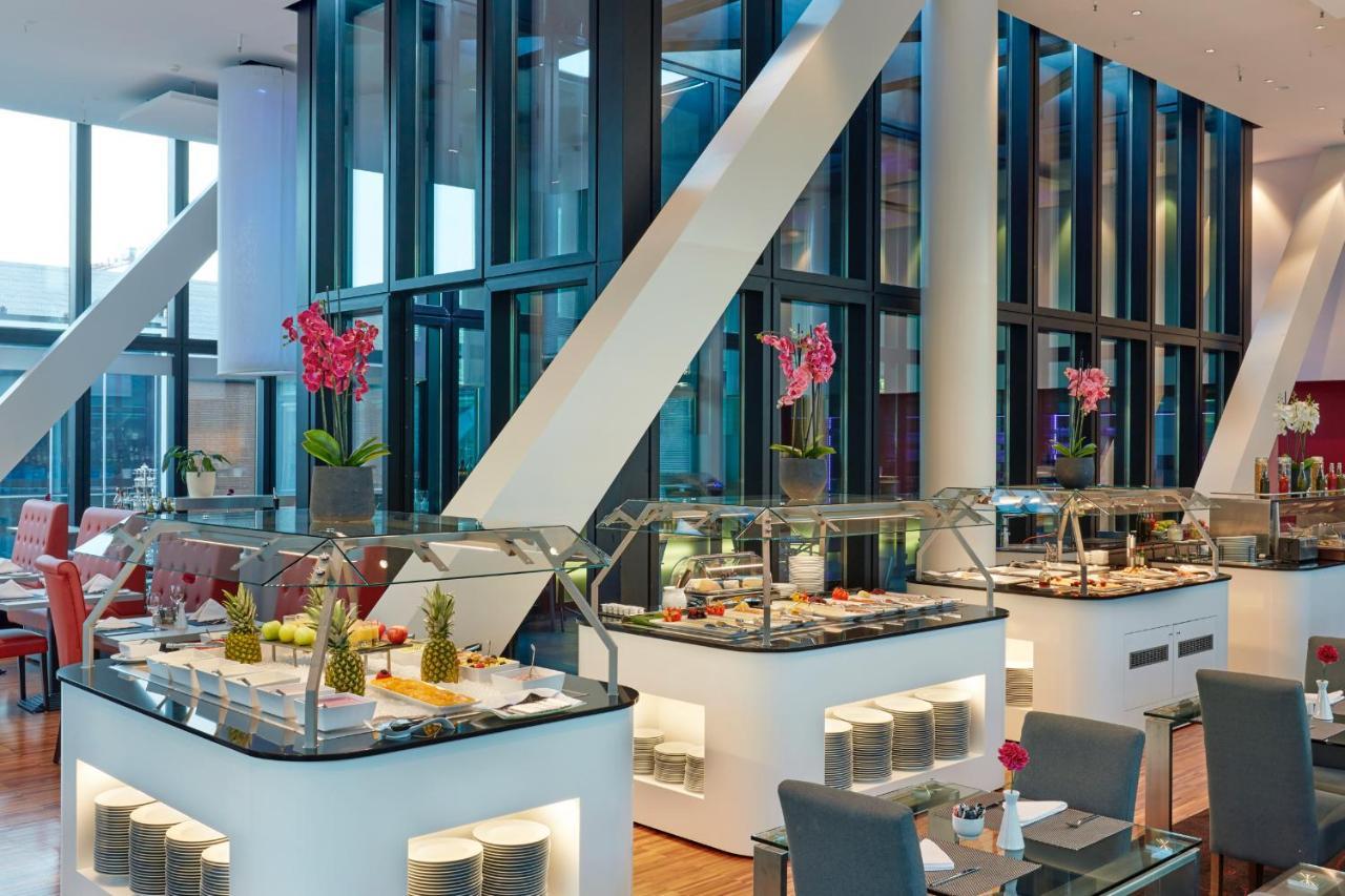 Hyperion Hotel 4*